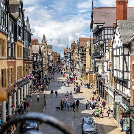 Insta-Worthy Loft On Historic Chester Rows, Sleeps 4 & Free Parking Экстерьер фото