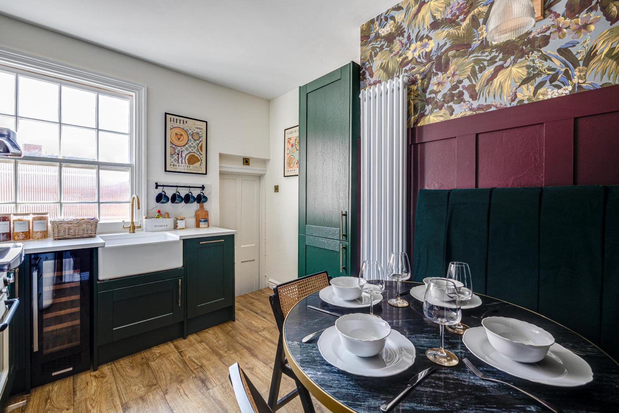 Insta-Worthy Loft On Historic Chester Rows, Sleeps 4 & Free Parking Экстерьер фото