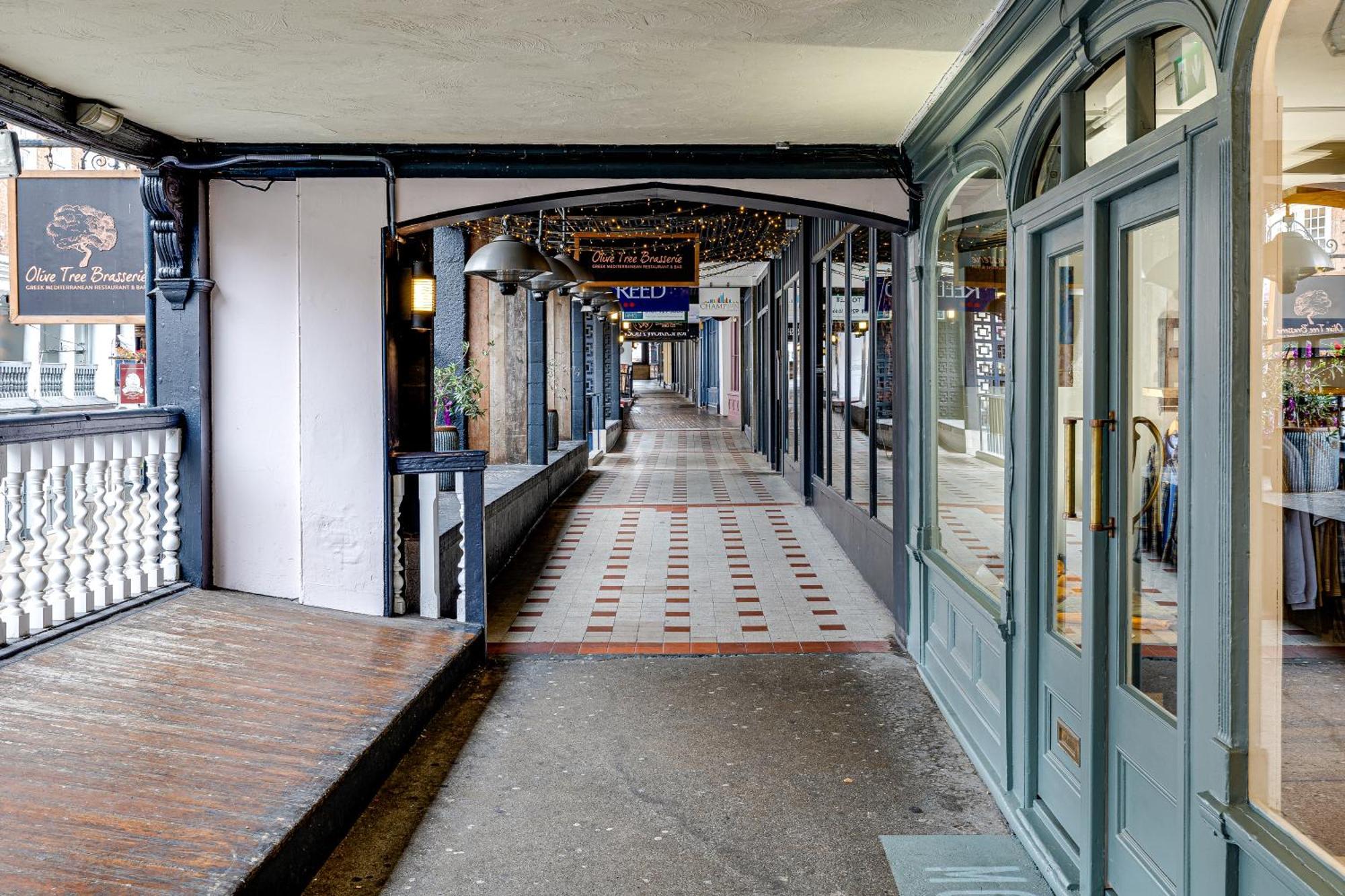 Insta-Worthy Loft On Historic Chester Rows, Sleeps 4 & Free Parking Экстерьер фото