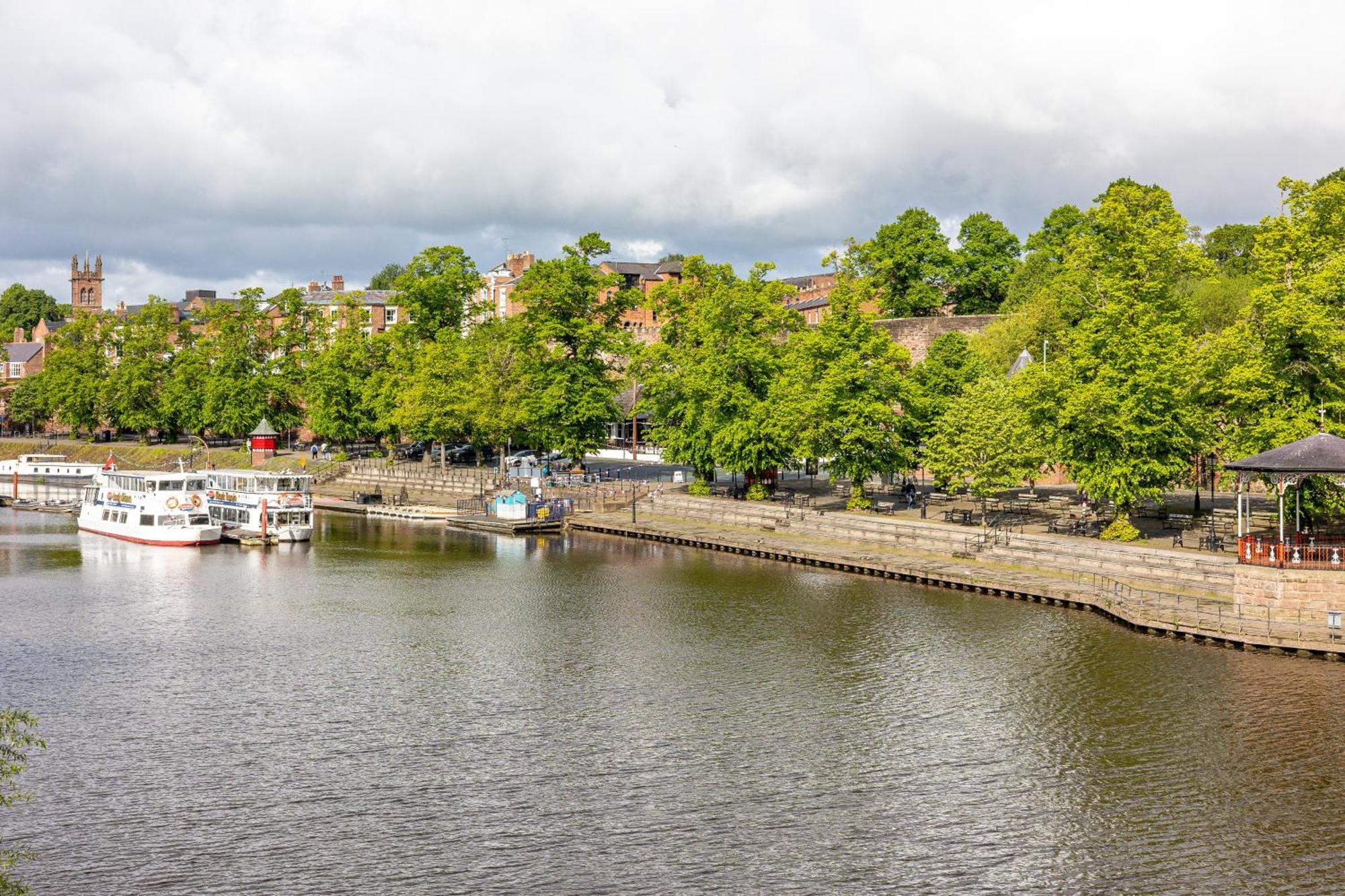 Insta-Worthy Loft On Historic Chester Rows, Sleeps 4 & Free Parking Экстерьер фото